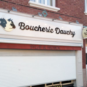 enseigne et lettres pour boucherie