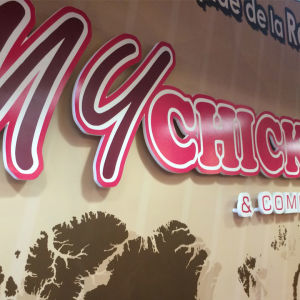lettres découpées enseigne restaurant