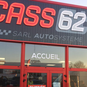 fabrication lettres reliefs leds cass auto