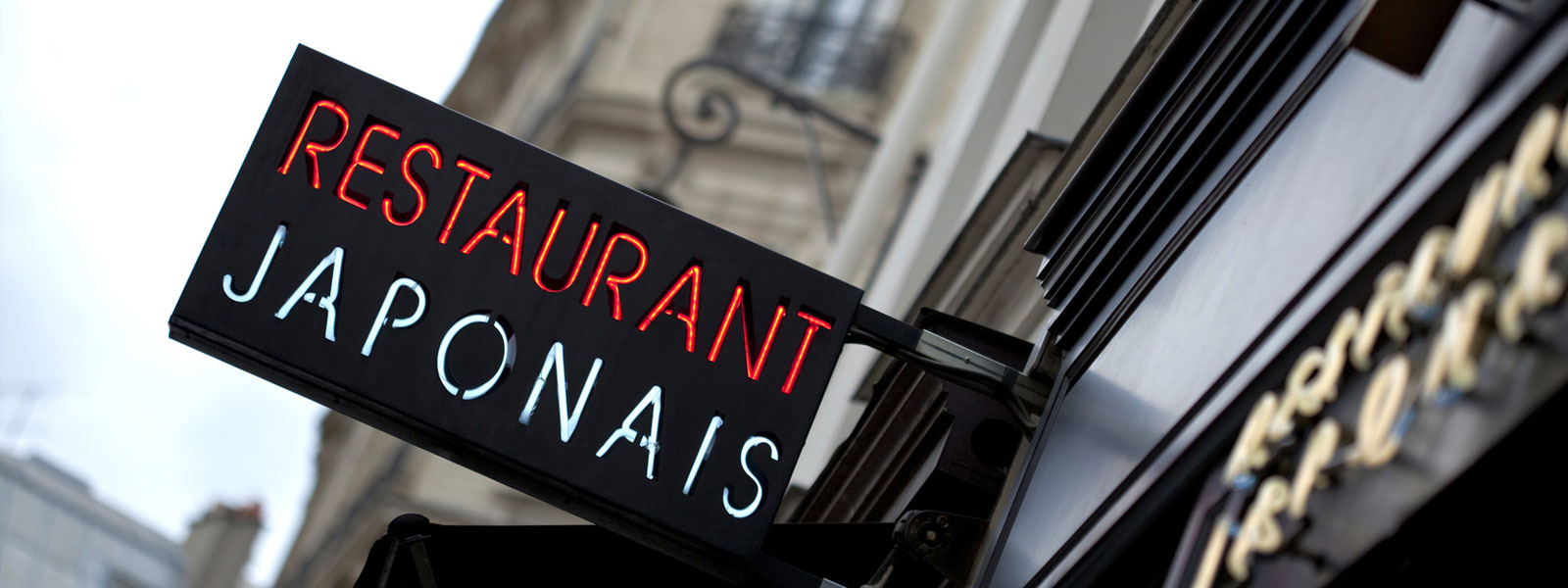panneau drapeau lumineux