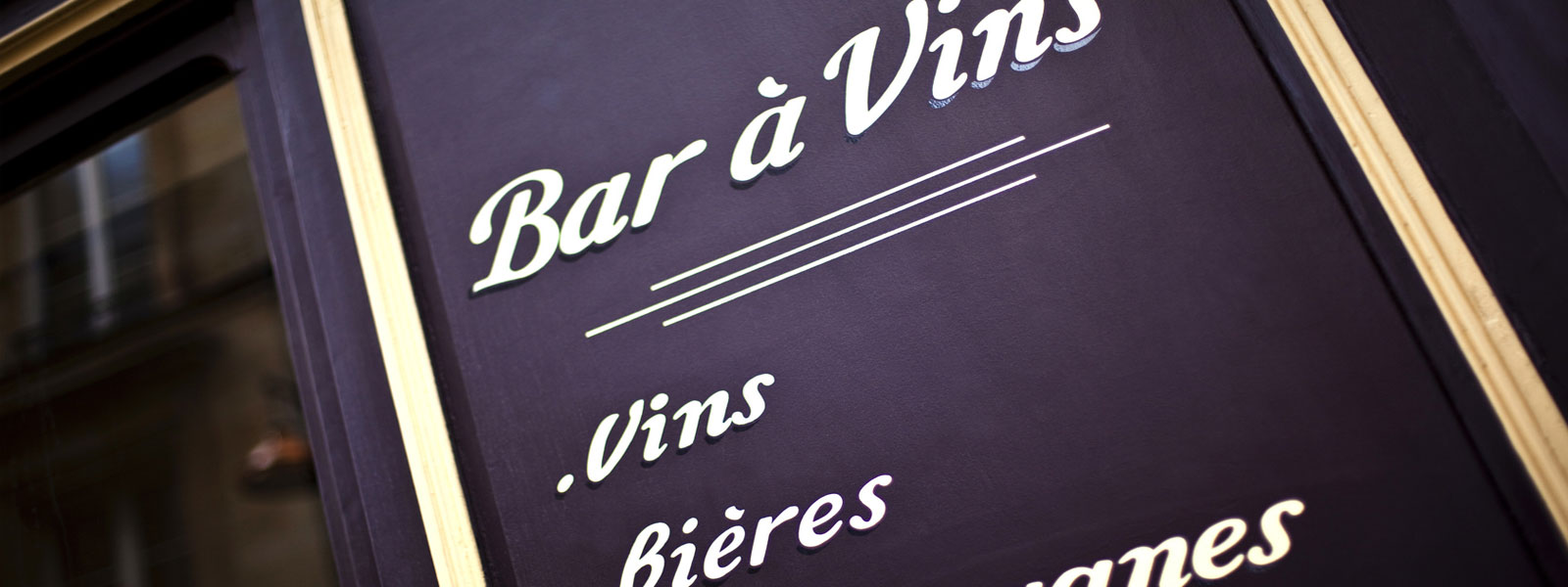 panneau signalétique bar a vins